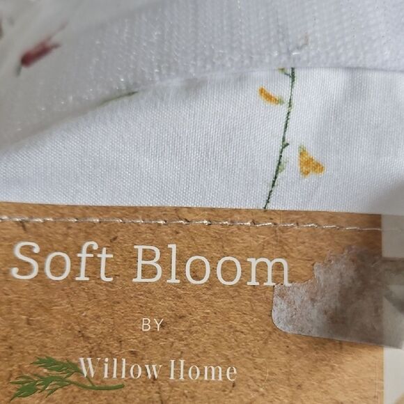 Floral White 2 Standard Pillow Cases - Picture 2 of 12